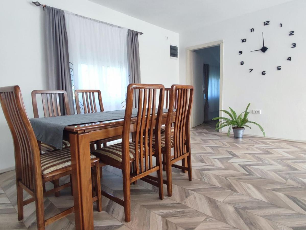 Apartman Flora Vrdnik Extérieur photo